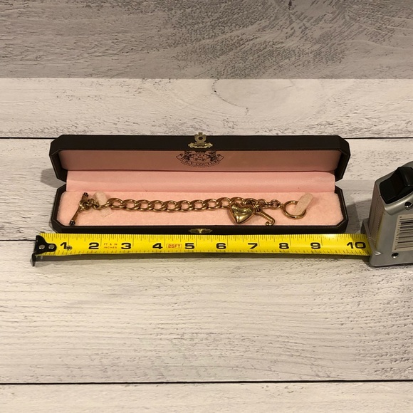 Juicy Couture gold chunky charm bracelet - Picture 4 of 7